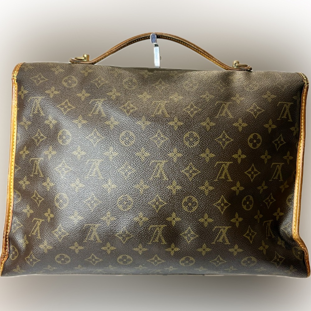 LOUIS VUITTON Vintage Monogram MM Beverly Messenger Bag W/ Dustbag - Picture 2 of 16
